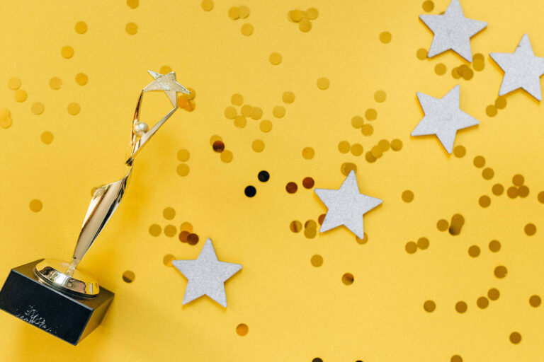 Stadt Land Seriös überzeugt die Spieletester des Vereins Spielecafé der Generationen